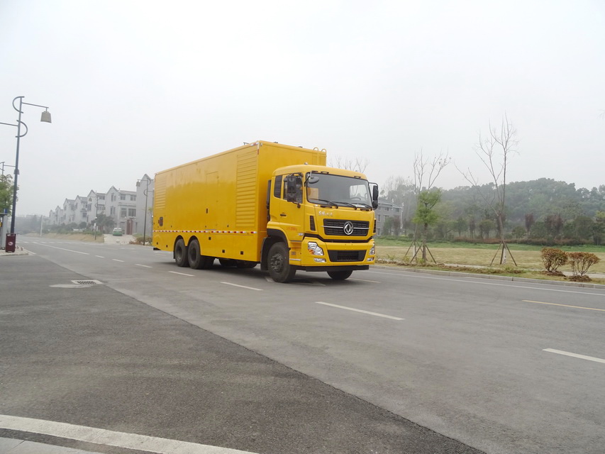 東風(fēng)天龍電源車(chē)