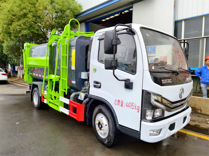 國(guó)六7方 藍(lán)牌東風(fēng)D6 側(cè)裝壓縮垃圾車